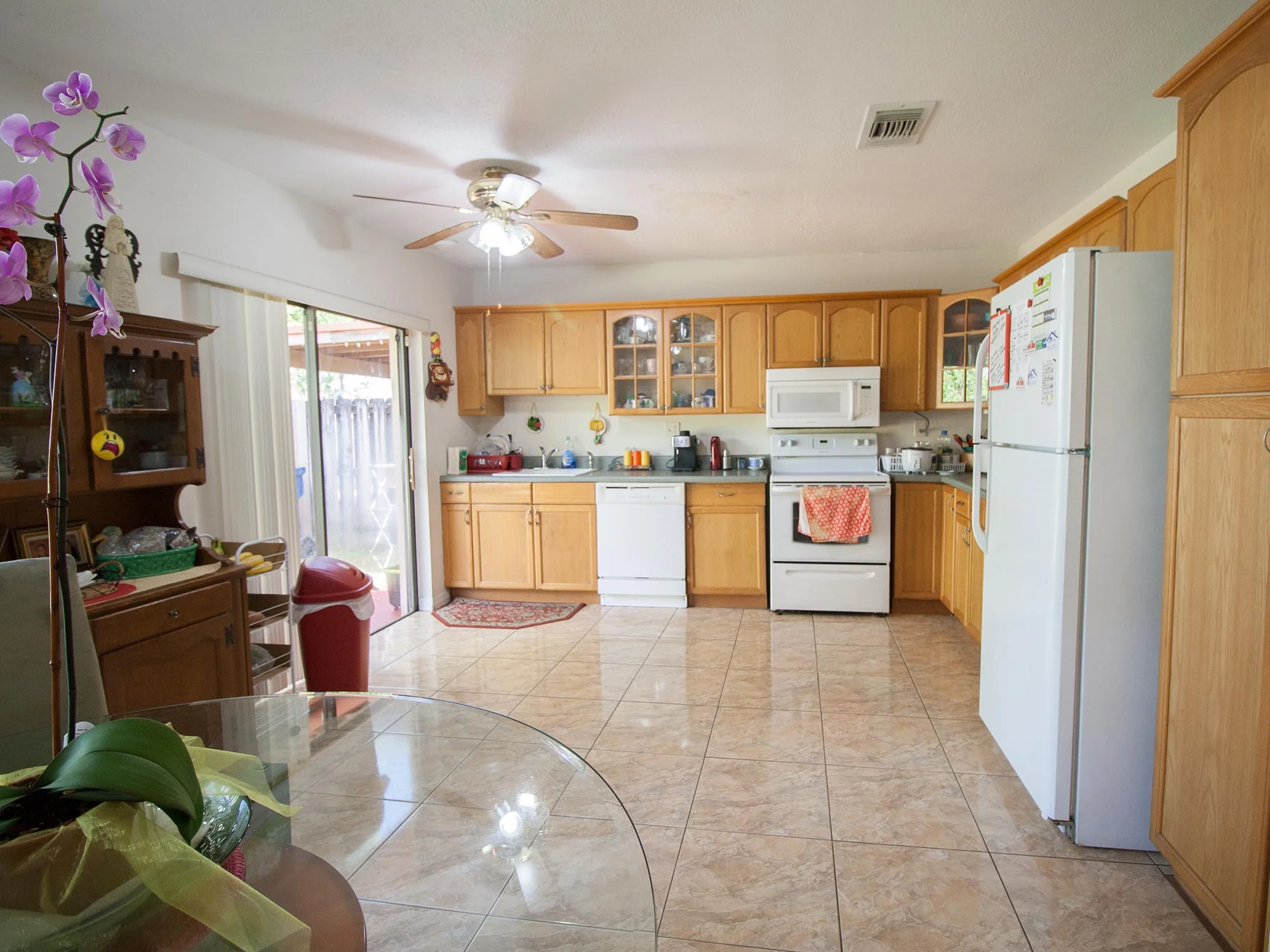 06_Kitchen.jpg