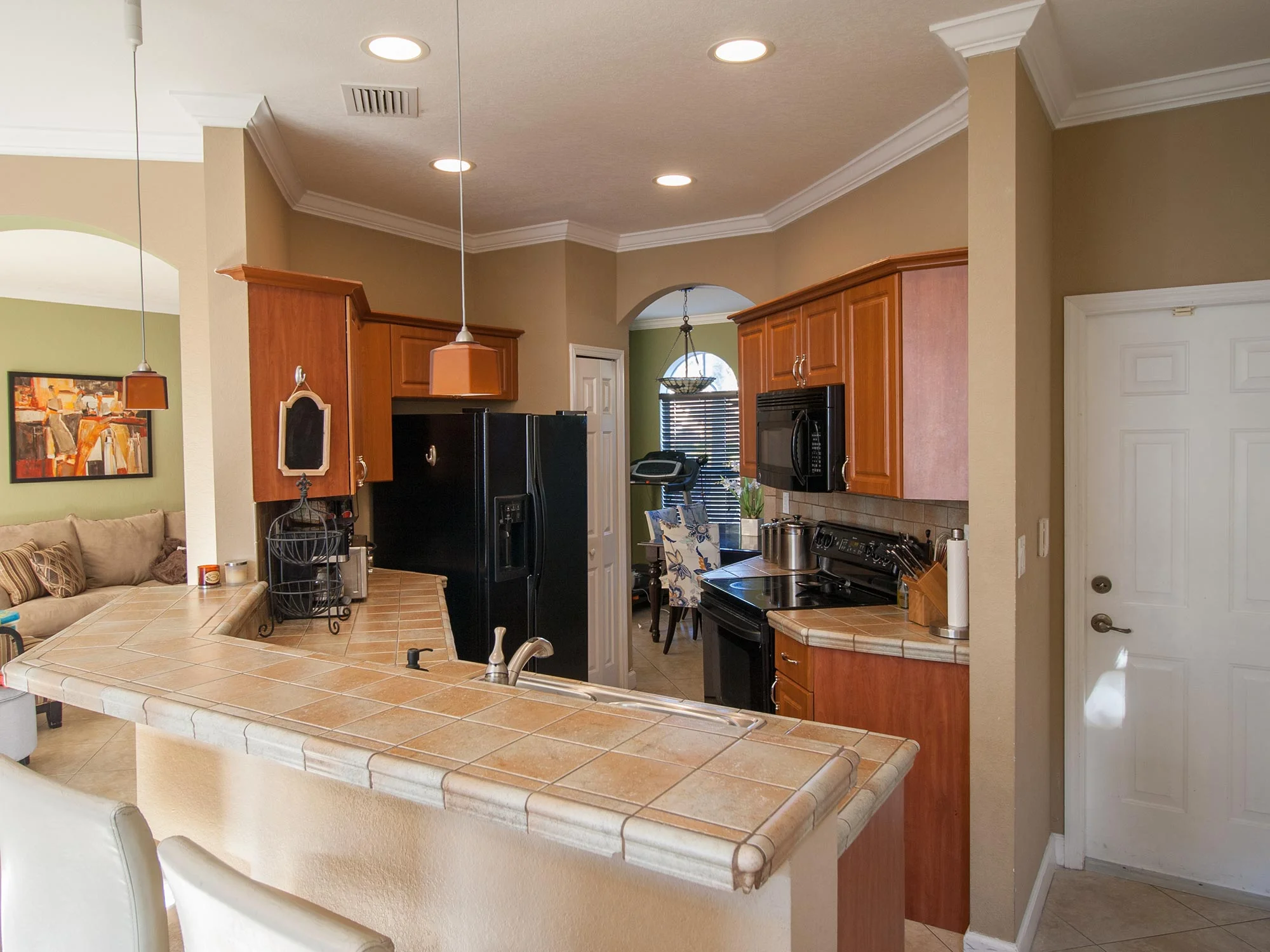 05_Kitchen.jpg