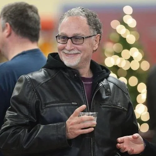 smilingguyatmarket.jpg