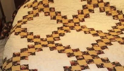 BG CQ 13 Custom Irish Chain Quilt 2.jpg