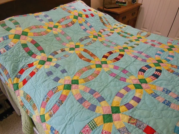 Vintage Aqua Double Wedding Ring Full Quilt at Bluebird Gardens