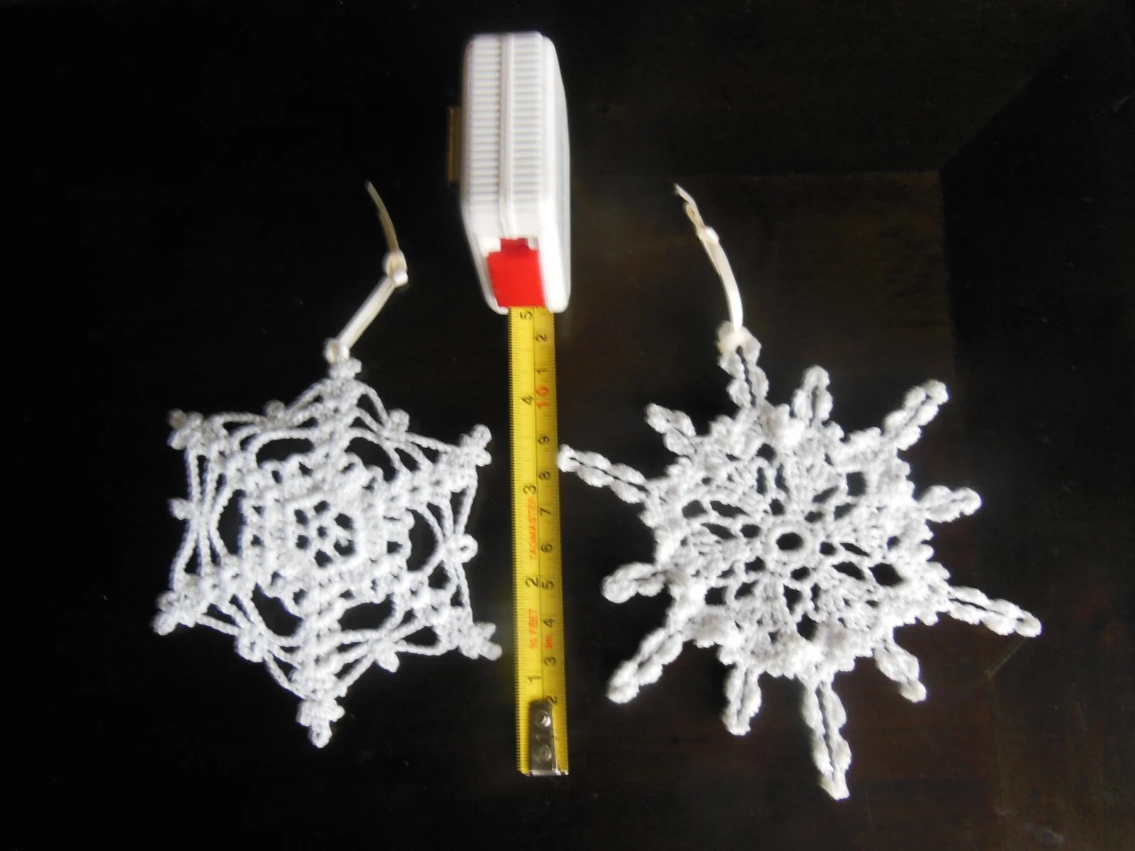 Handmade Crochet Snowflakes Ornaments close.jpg