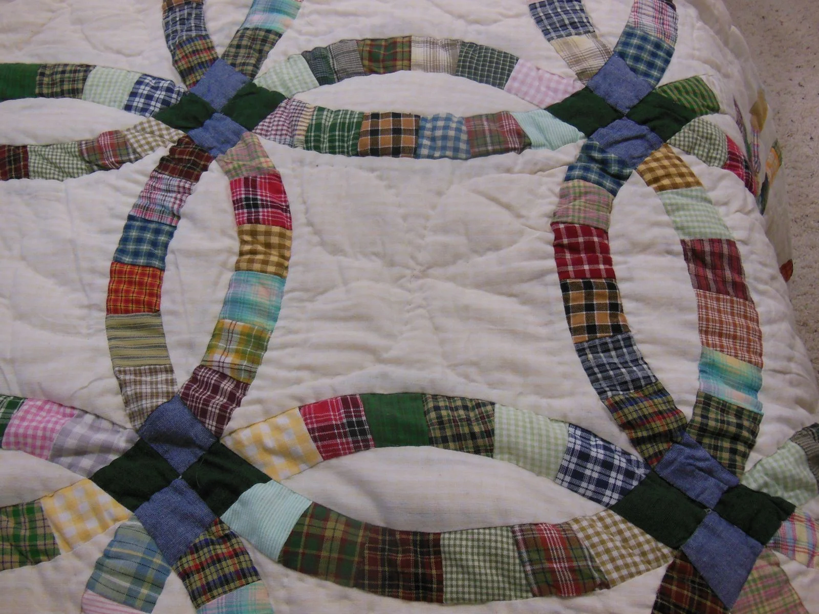 Country Double Wedding Ring king quilt at Bluebird Gardens