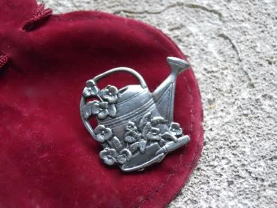 Birds and Blooms 2000 Watering Can Pin.jpg
