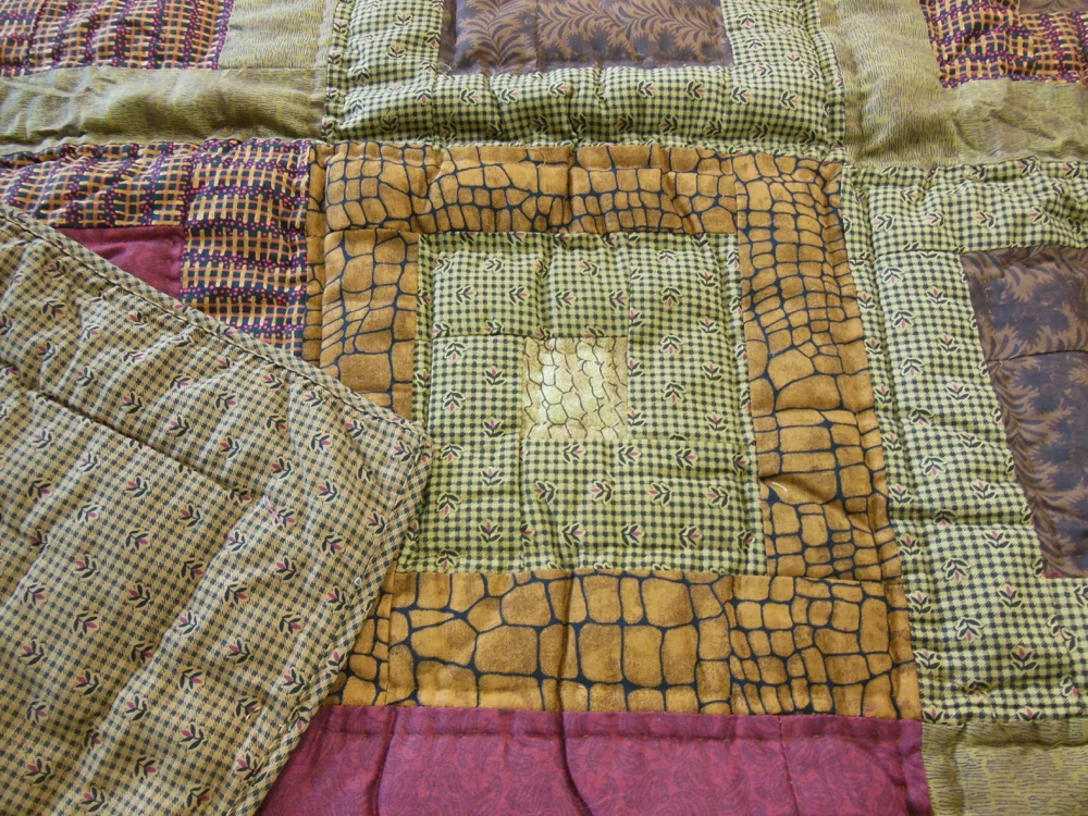 Square on Square Lap Quilt Wall Hanging from Bluebird Gardens USA