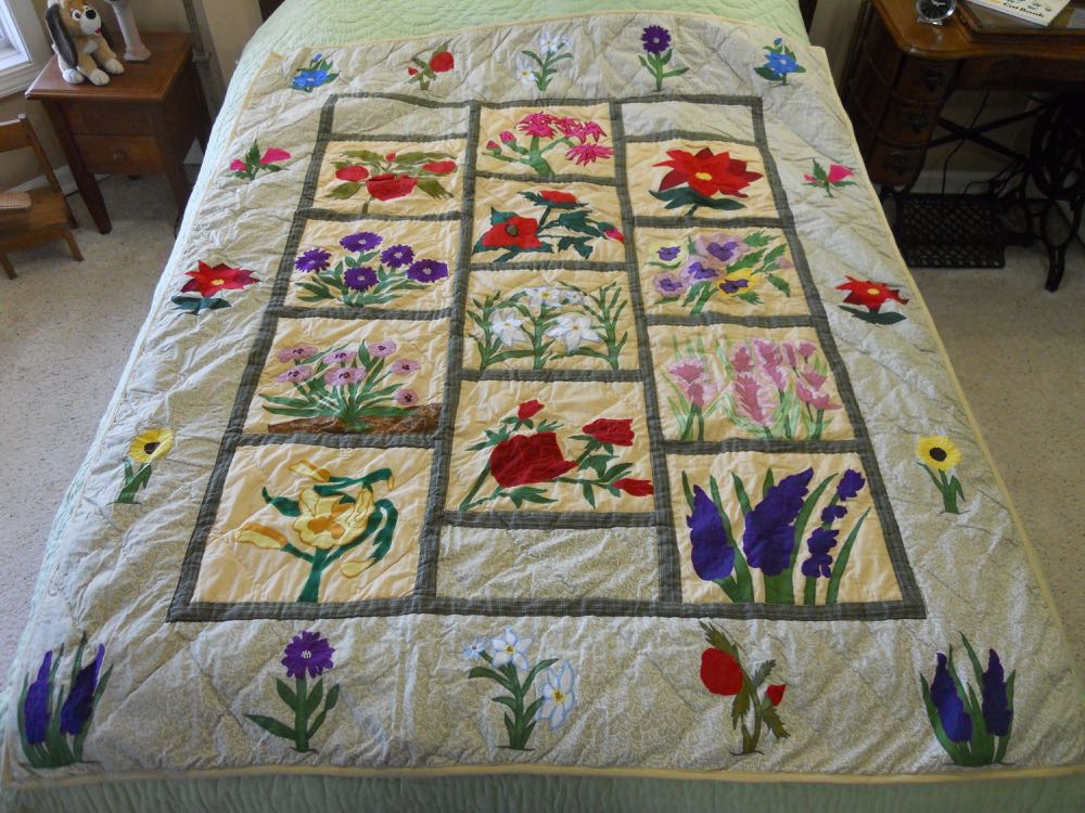 Wildflowers Lap Quilt Wall Hanging
