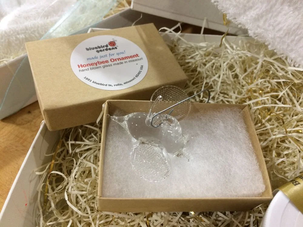 honeybee ornament.jpg