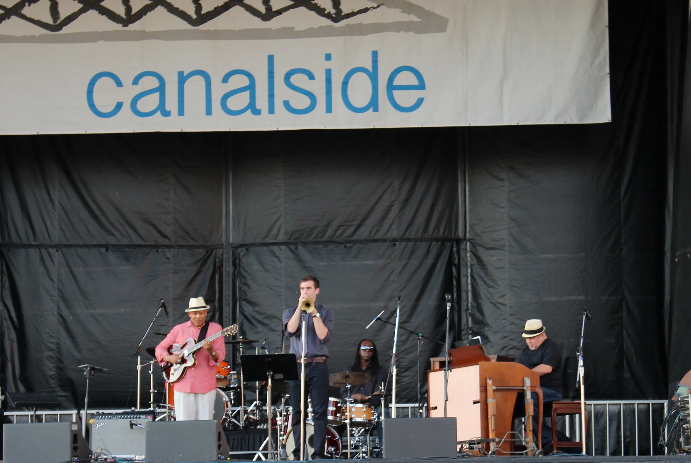 canalside Psw:MC.JPG