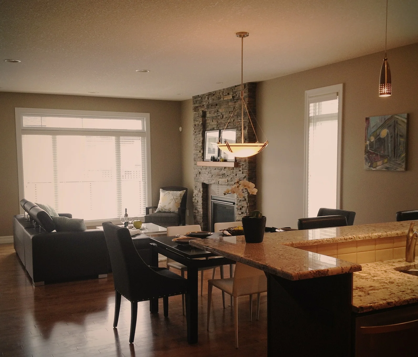 home-staging-dining-room-edmonton.jpg