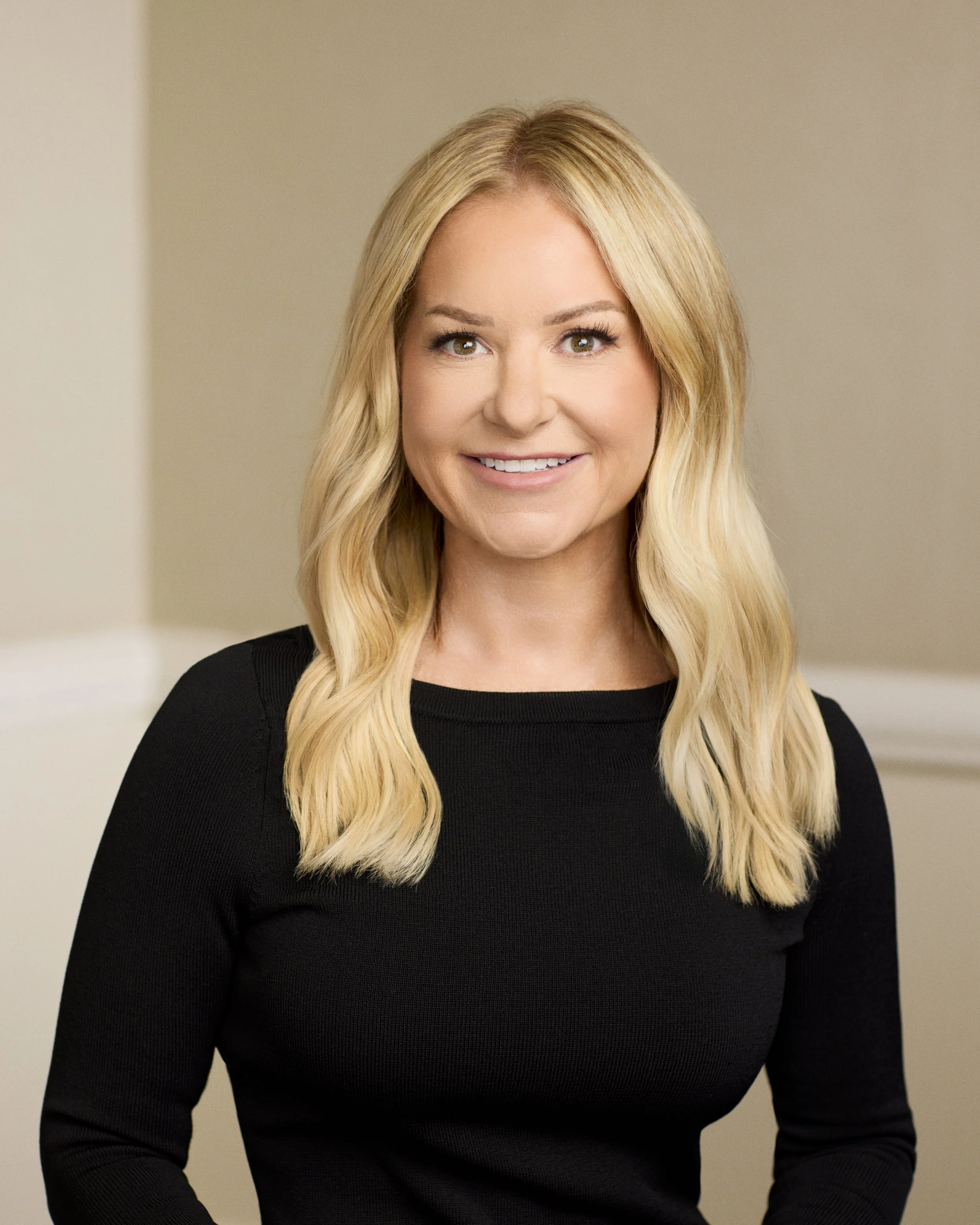 251029_Oakmont Headshots_Courtney_0570.jpg