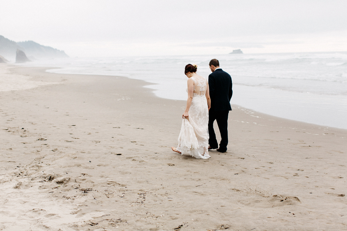 hug point oregon elopement