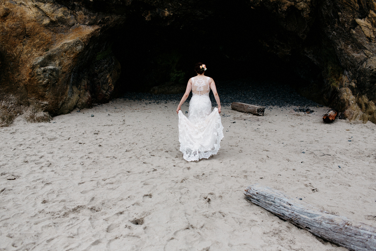 hug point oregon elopement