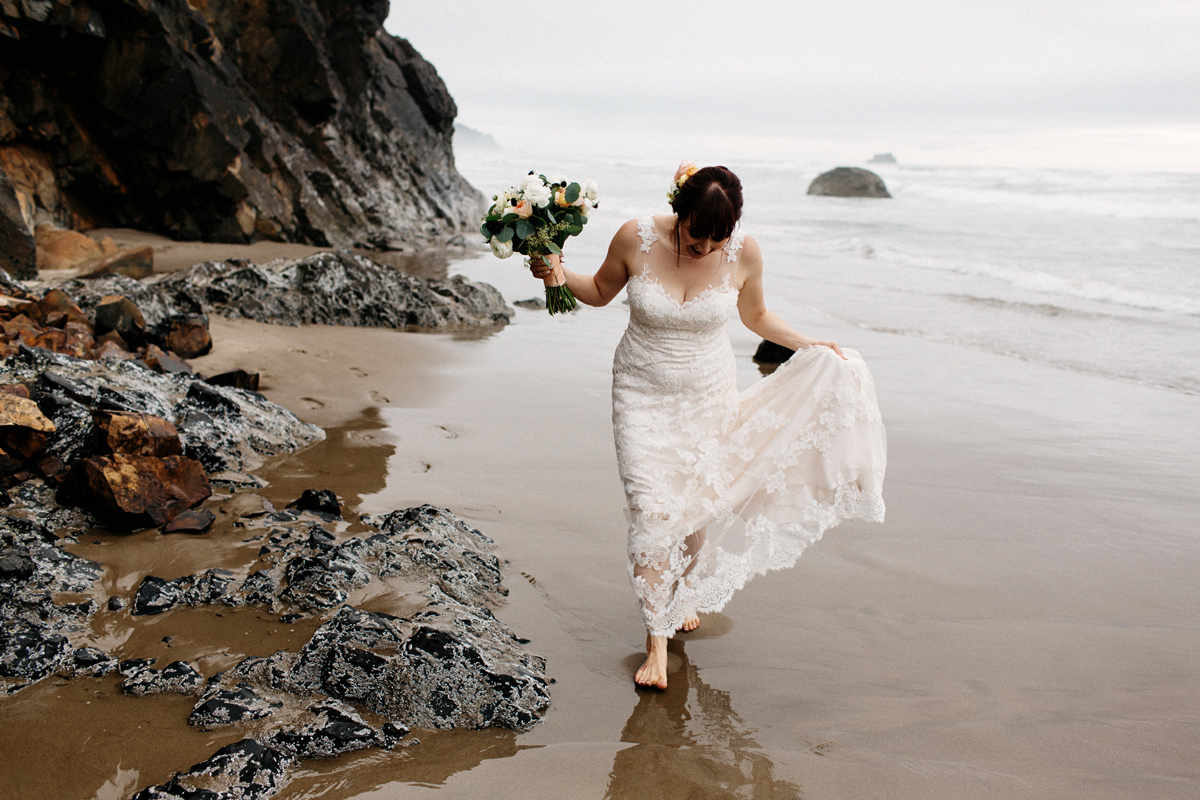 hug point oregon elopement