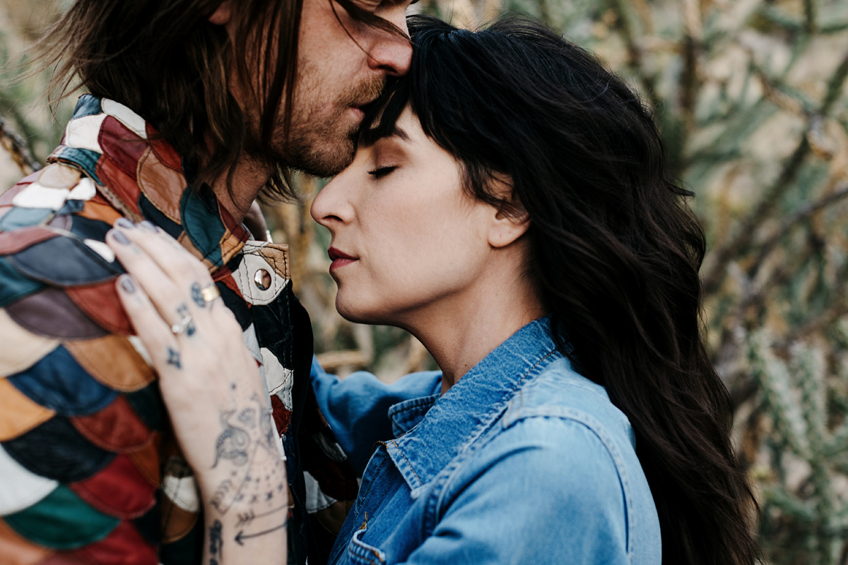 desert engagement session, bohemian couple, portrait, southwest,