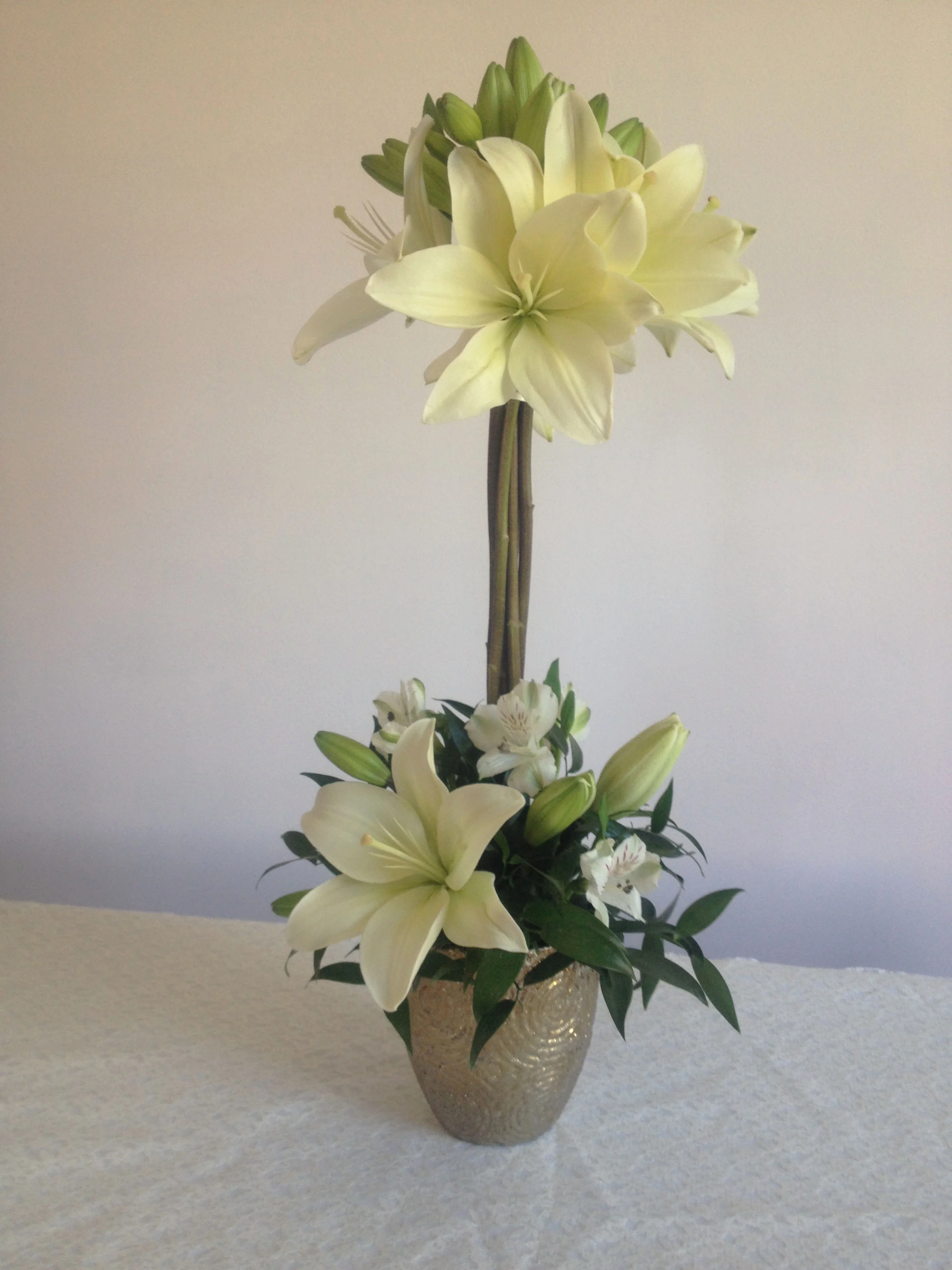 Evelisa Floral & Design's Unique Lily centerpiece