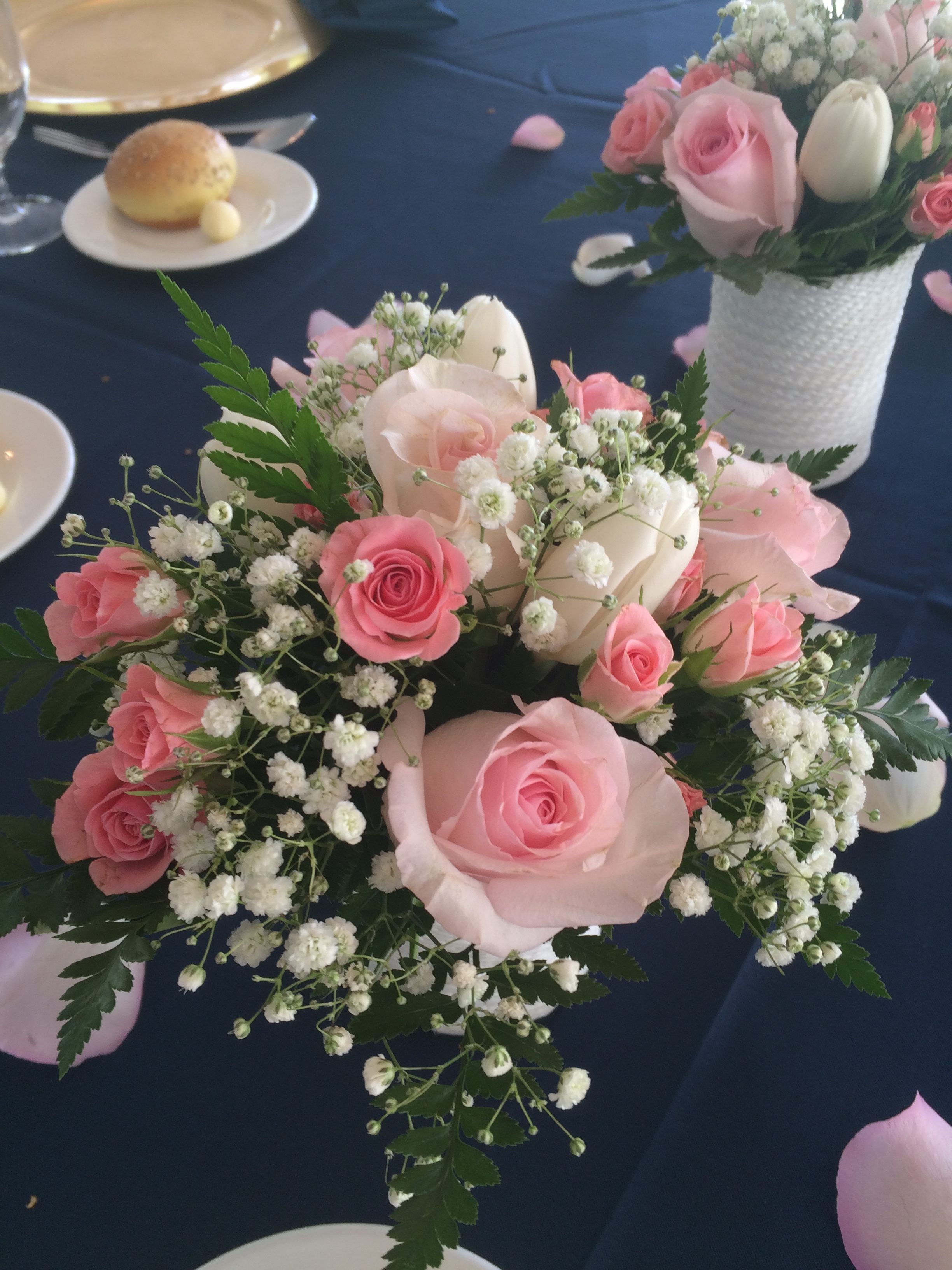 Evelisa Floral & Design: Small flower arrangement
