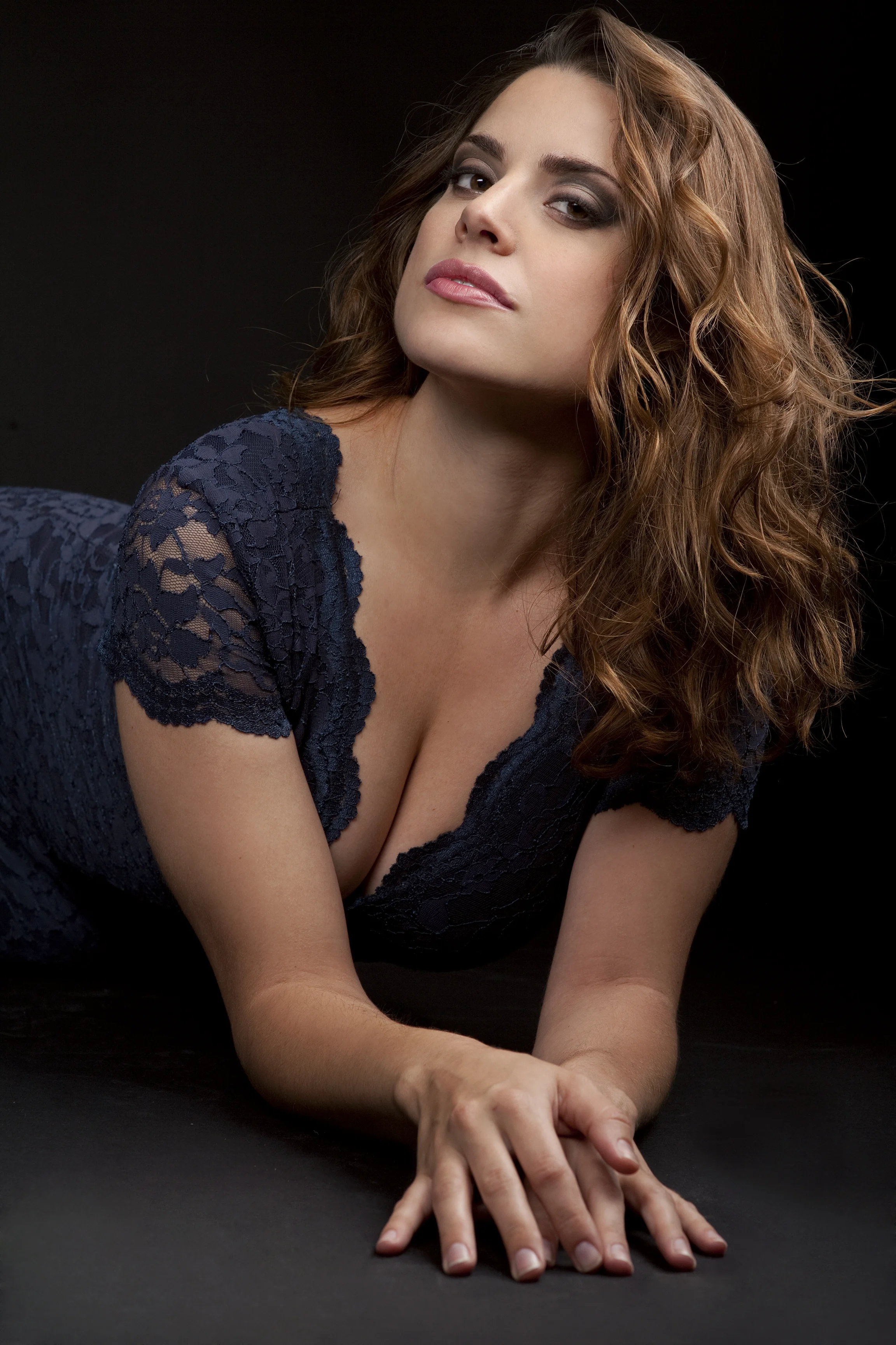 isabel_SamSherdelPhoto_final_015.jpg