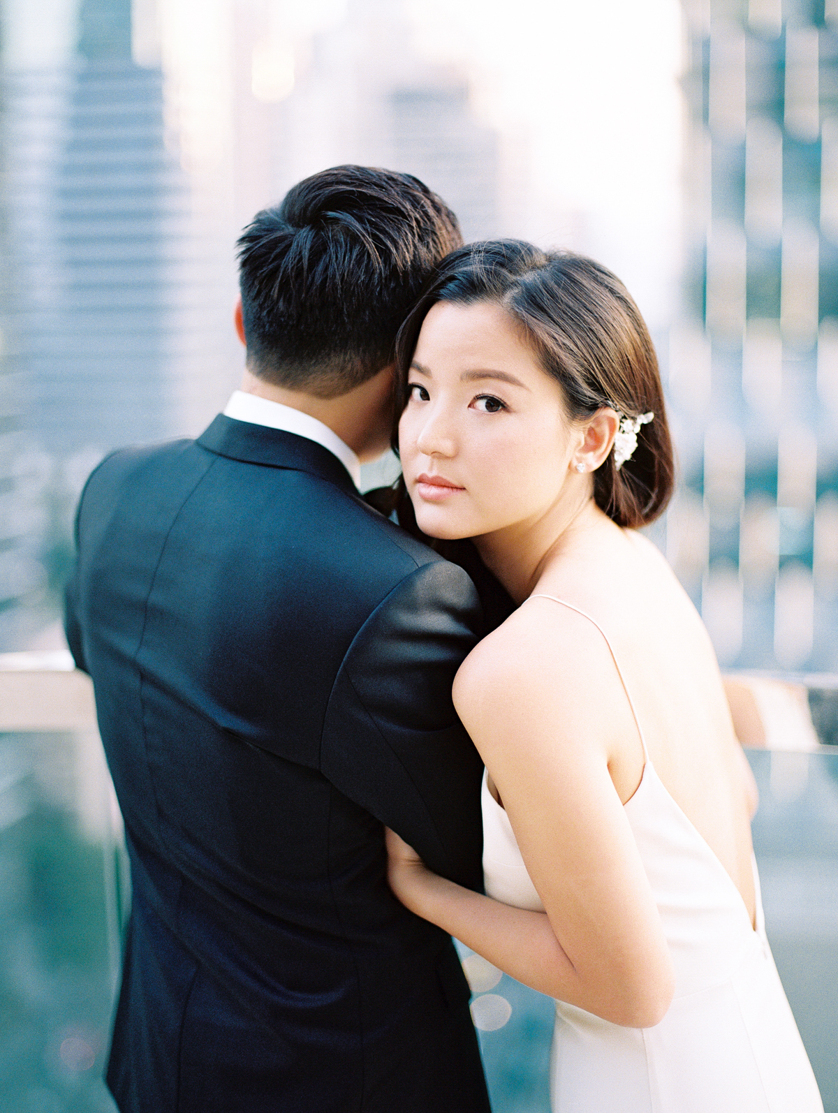 wedding portraits at sunset in bangkok thailand