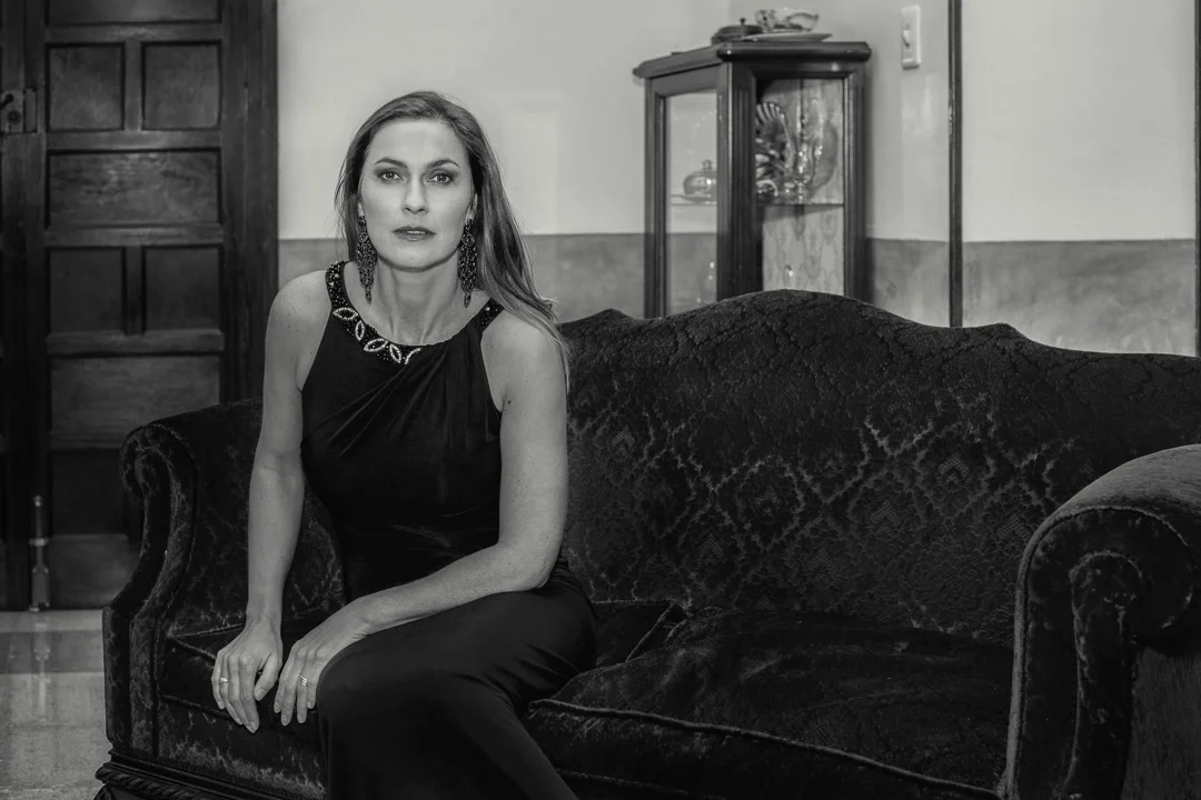 Retratos-Mujer-Finca-El-Señoret-Benidorm-01-Fotografo-Nelly-del-Arbo.jpg