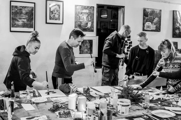 Power-Paint-Workshop-22-Photographer-Nelly-del-Arbo.jpg