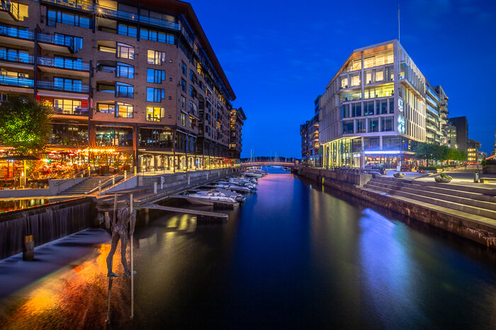 Cityscape-Aker-Brygge-Look-to-Norway-1-Photographer-Nelly-del-Arbo.jpg