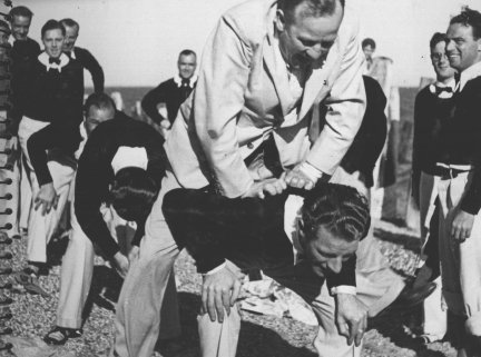  The start of a busy day on the beach! 