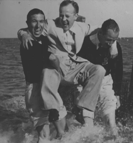  JH helped into the sea! 