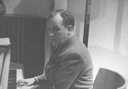 Hylton at the piano in the early 1930's. Notice the very pronounced scar on his left cheek.