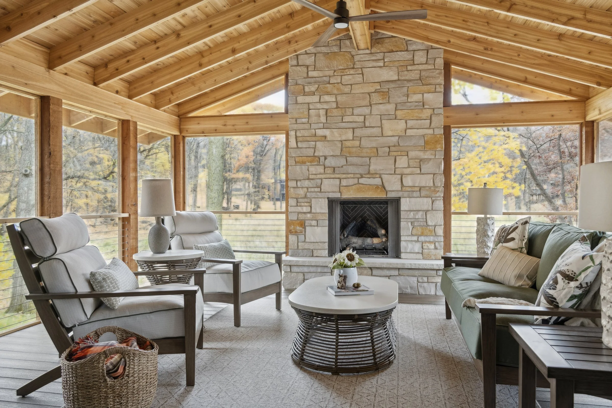 Linné Renovations - 4520 Eastwood Rd - 003.jpg