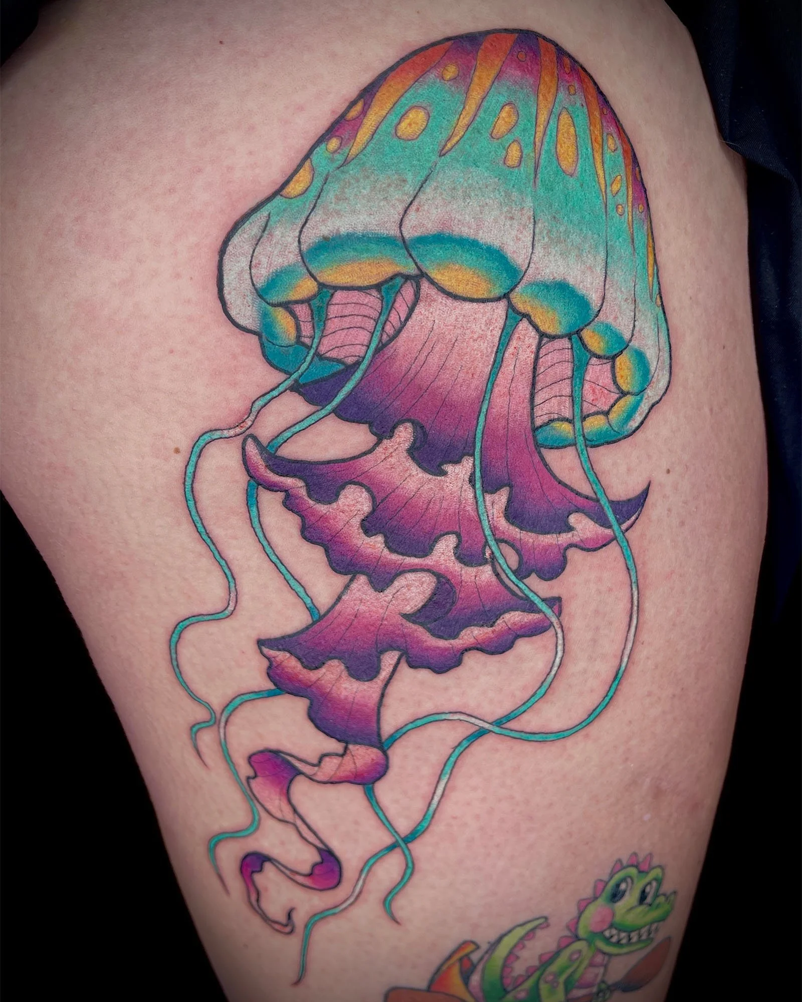  aj-rockwell-illustrative-color-jellyfish-tattoo-daphne-alabama.jpg