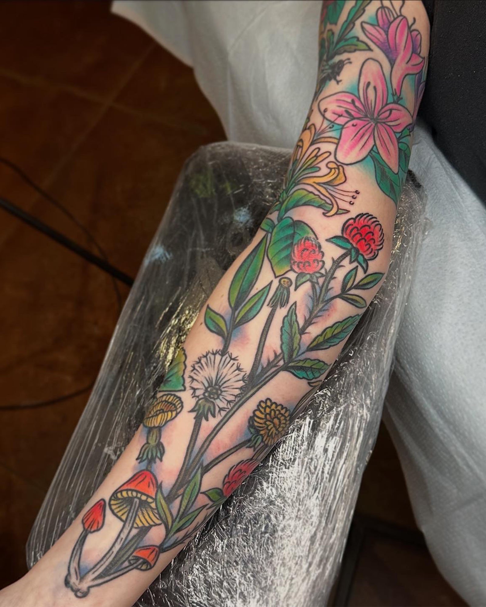 pat-duval-american-traditional-large-scale-floral-tattoo-daphne-alabama.jpg