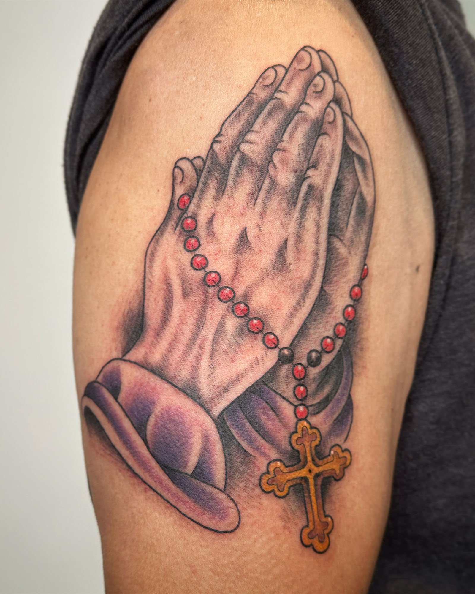 pat-duval-american-traditional-praying-hands-tattoo-daphne-alabama.jpg