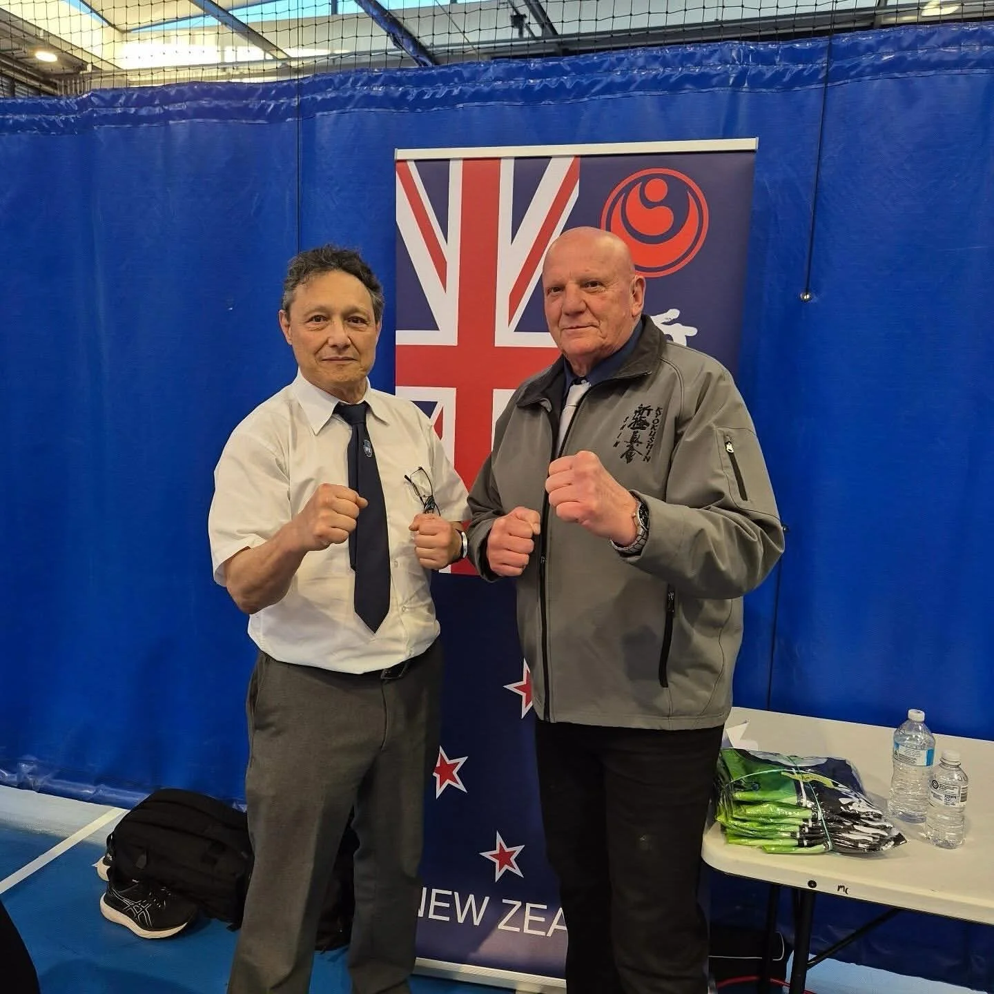 Posted @withregram &bull; @ifkaustralia With Shihan Peter Volke and Shihan David Jacobs after refereeing at the 2025 Shinkyokushin/AFKO Nationals.
__
#oneworldonekyokushin #kyokushin #kyokushinkai #karatekyokushin #ifkkyokushin #ifkaustralia #shinkyo