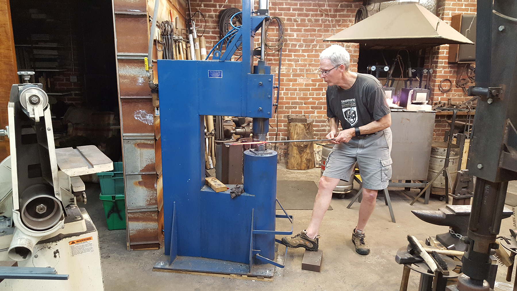 Steve-Hammering.jpg