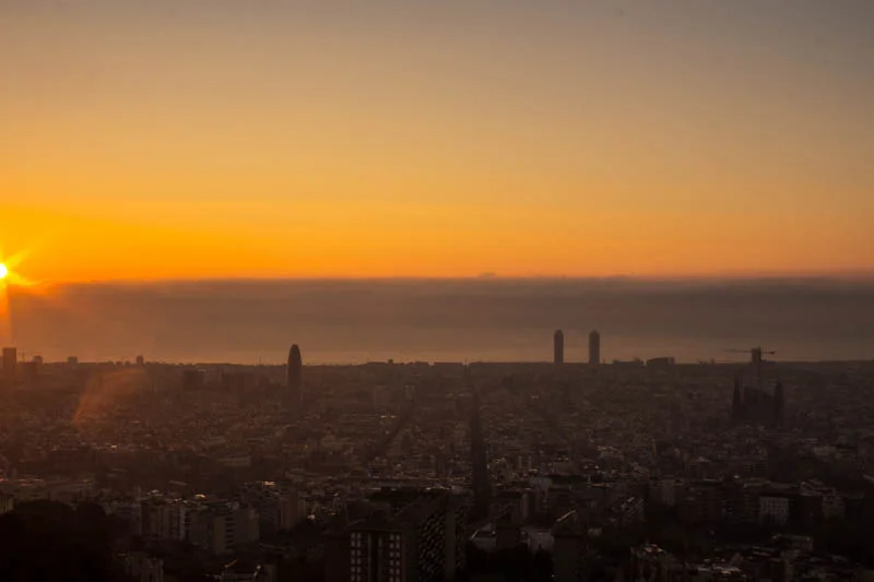 Barcelona-Los-Bunkers-sunrise-orange.jpg