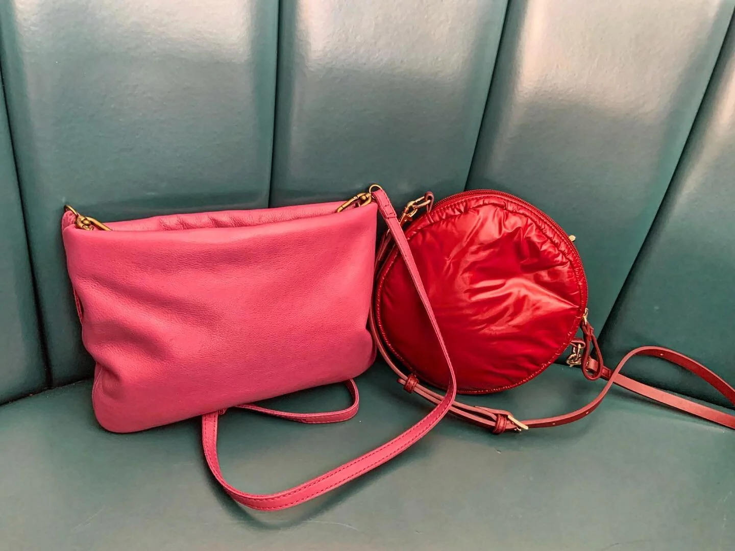 when your friend&rsquo;s bag is also friends with your bag 👜👜
