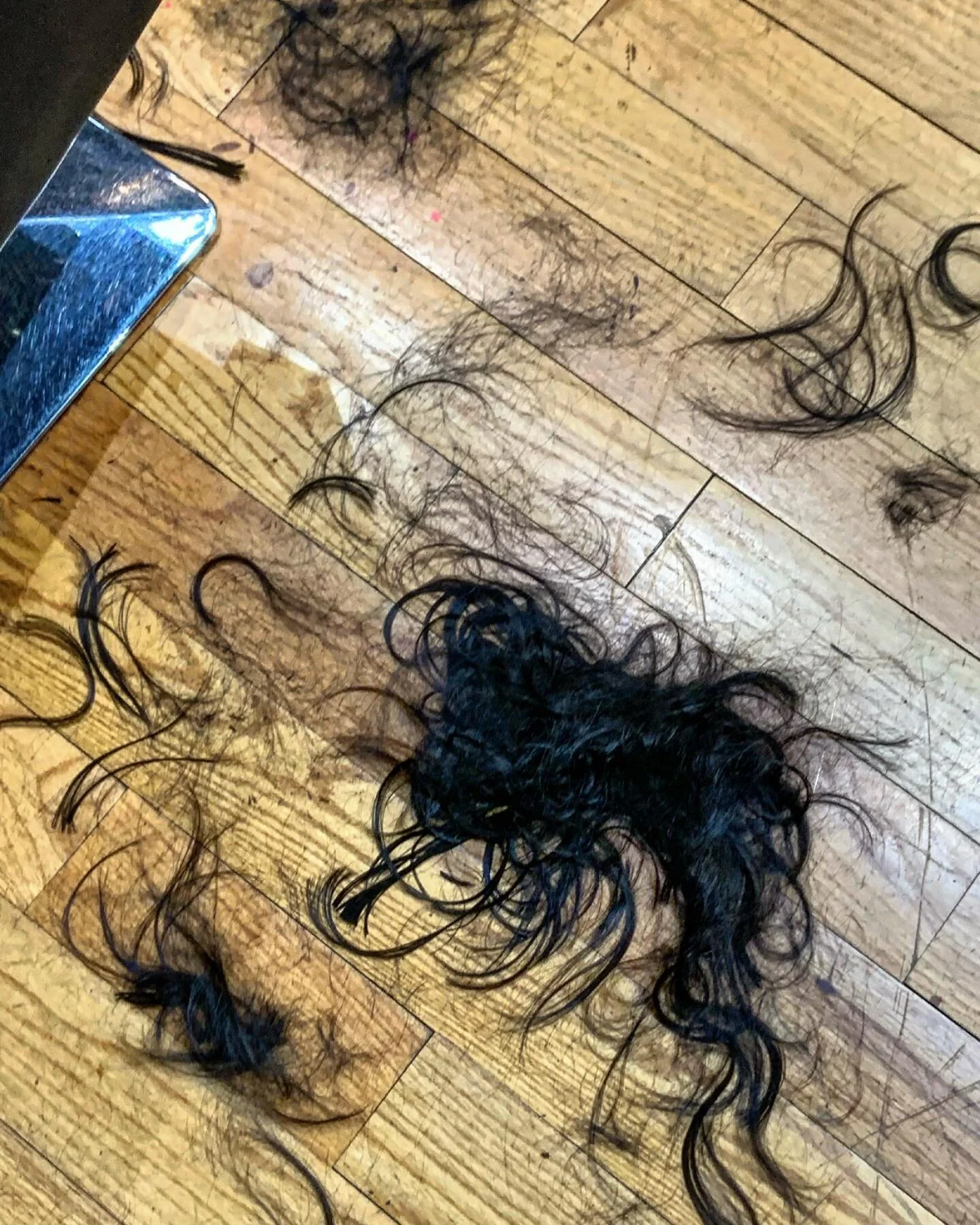 chopped it all off for the summer 😎