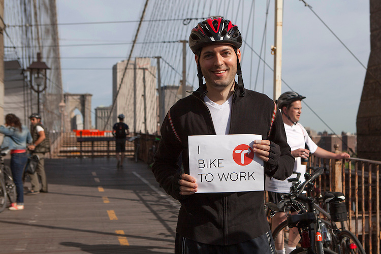 I didn't commute over the Brooklyn Bridge, but went out of my way for this T.A. photo op! 
