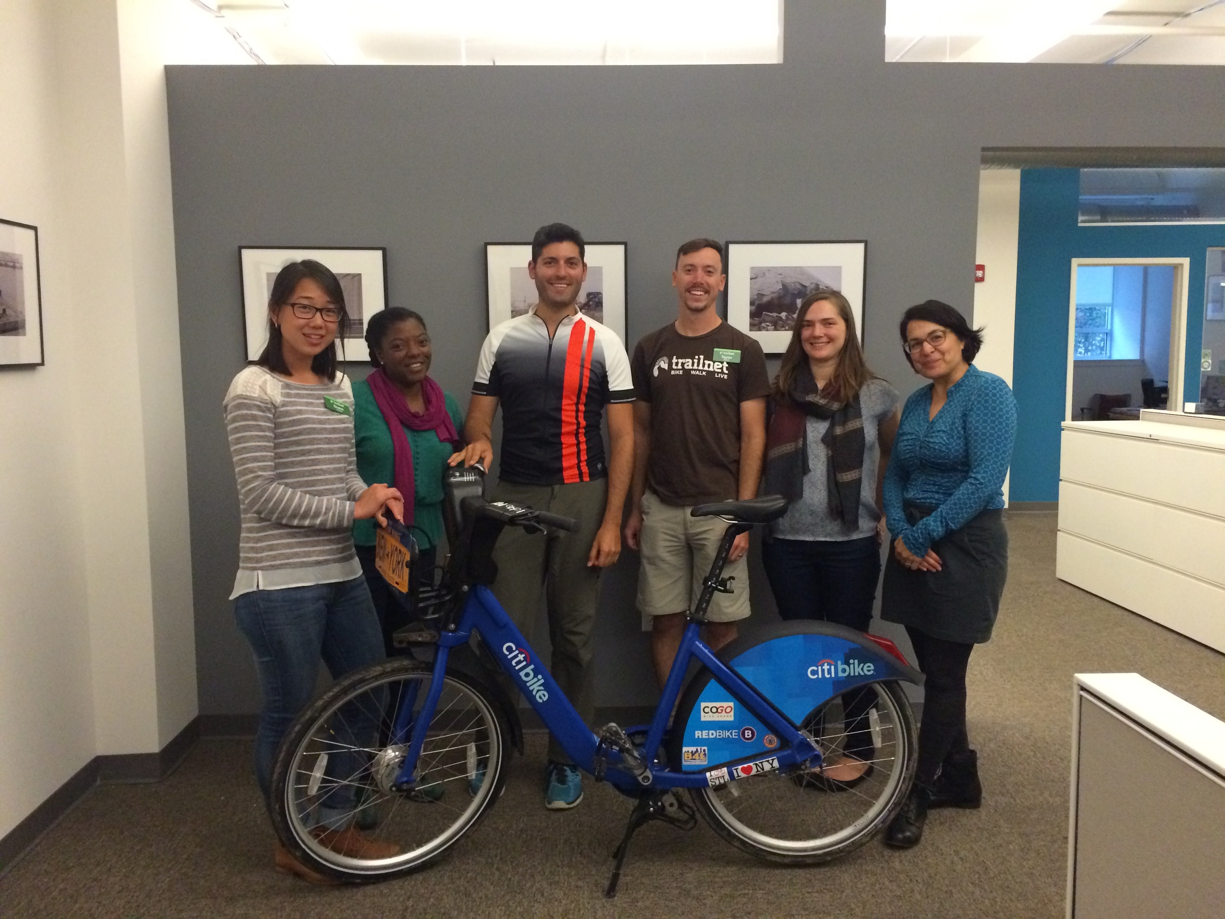 Grace, Jennifer, Countri Bike, Taylor, Marielle and Cindy of Trailnet