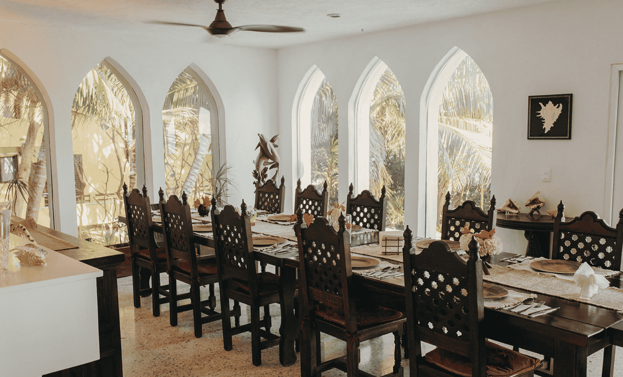 Dining area 1.png