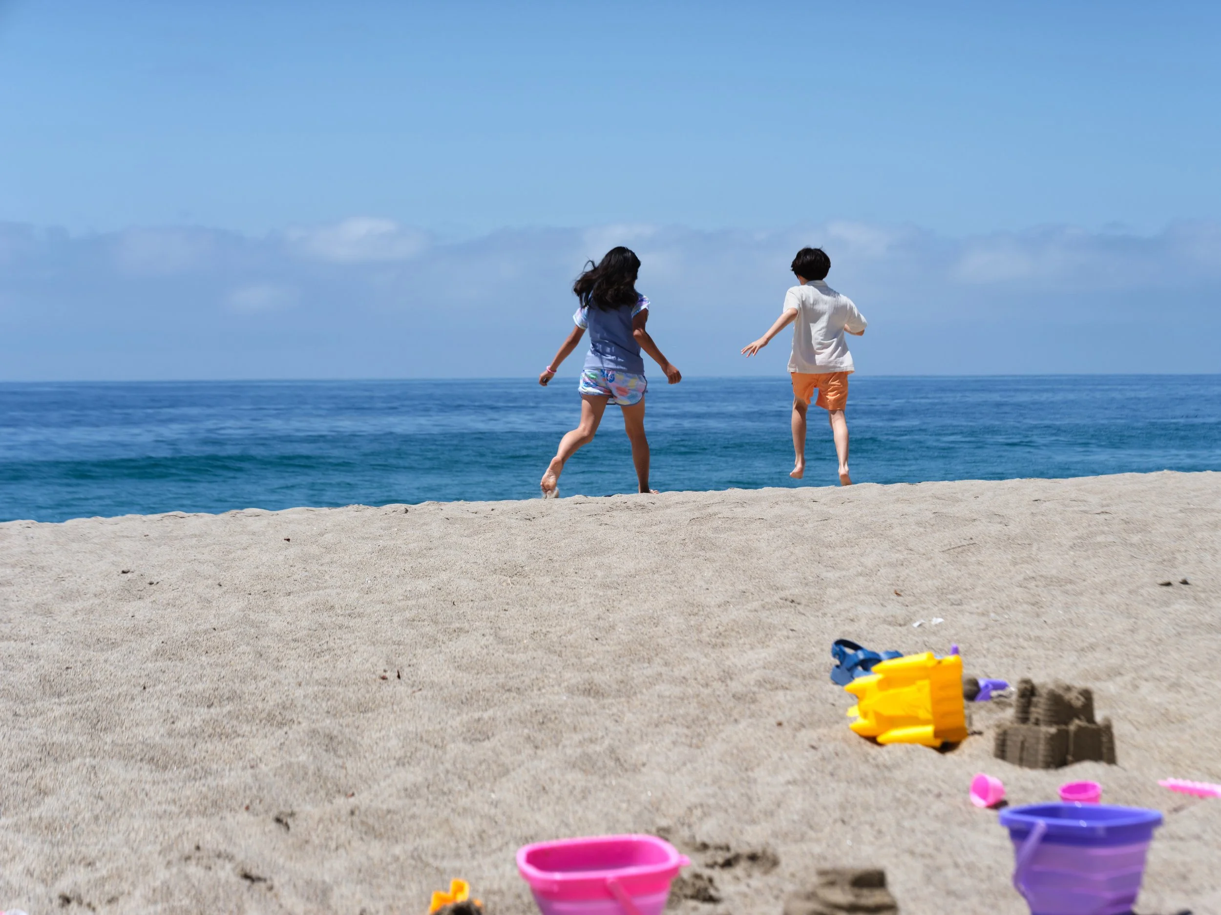   Beach Day , Harry Chiao, Dir 