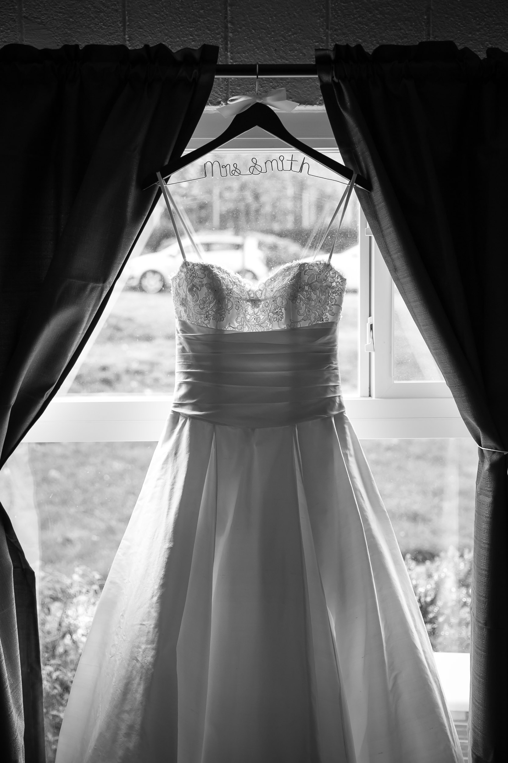 Seattle Community Church Wedding Photography | By G. Lin Photography | Black and white photo of bridal gown