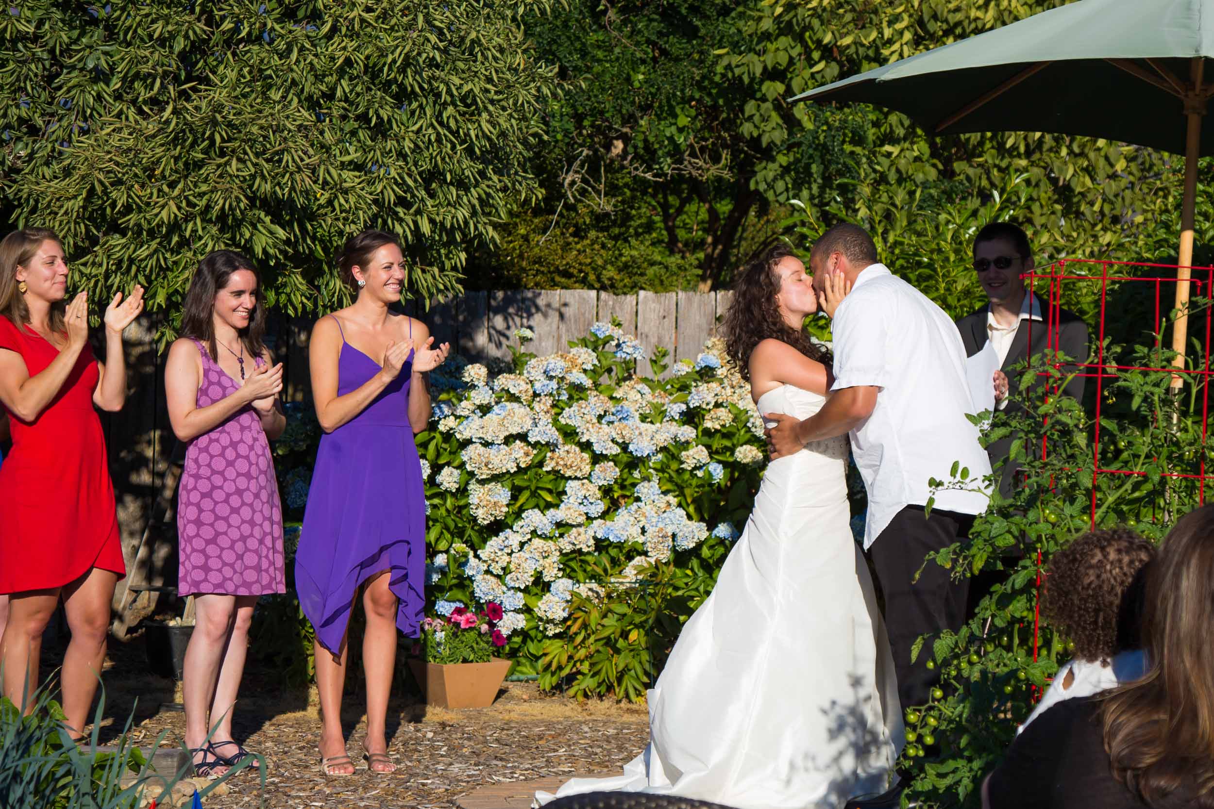 Seattle Wedding Photographer | By G. Lin Photography | First Kiss during ceremony