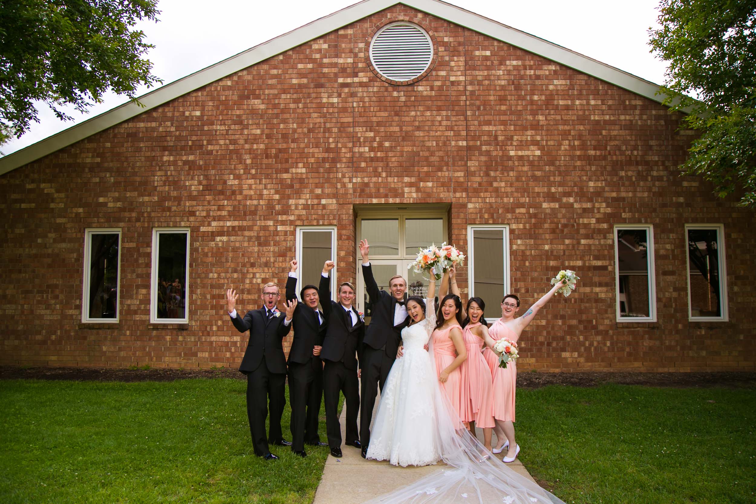 Campbell Lodge Wedding Photography | Wedding Party Group Shot | By G. Lin Photography