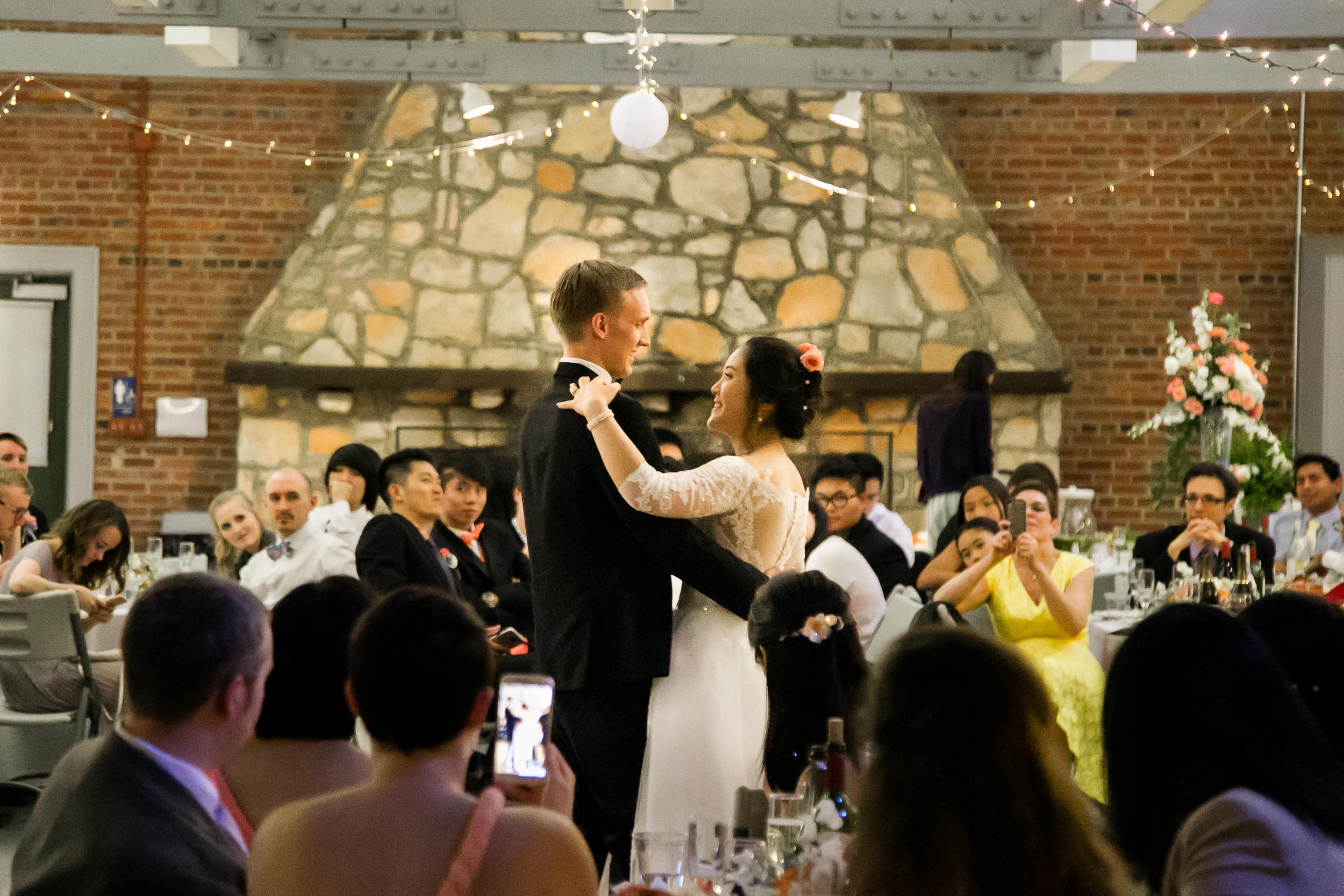 Raleigh Wedding Photographer | G. Lin Photography | Bride and groom dancing