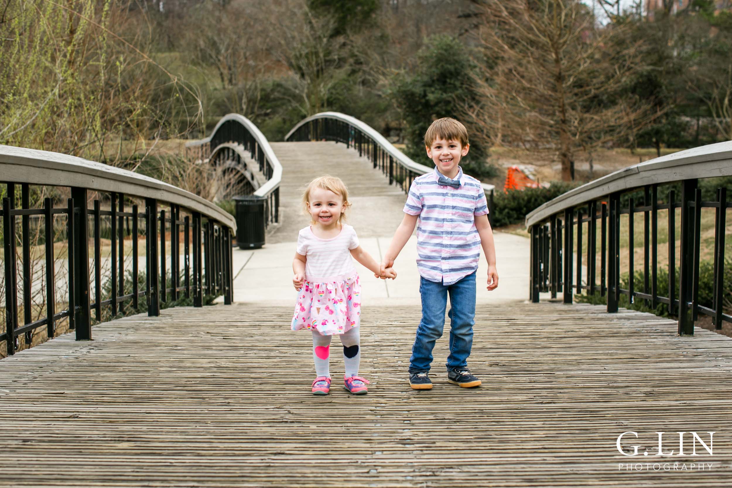 Raleigh Family Photographer | G. Lin Photography | Children holding hands and smiling