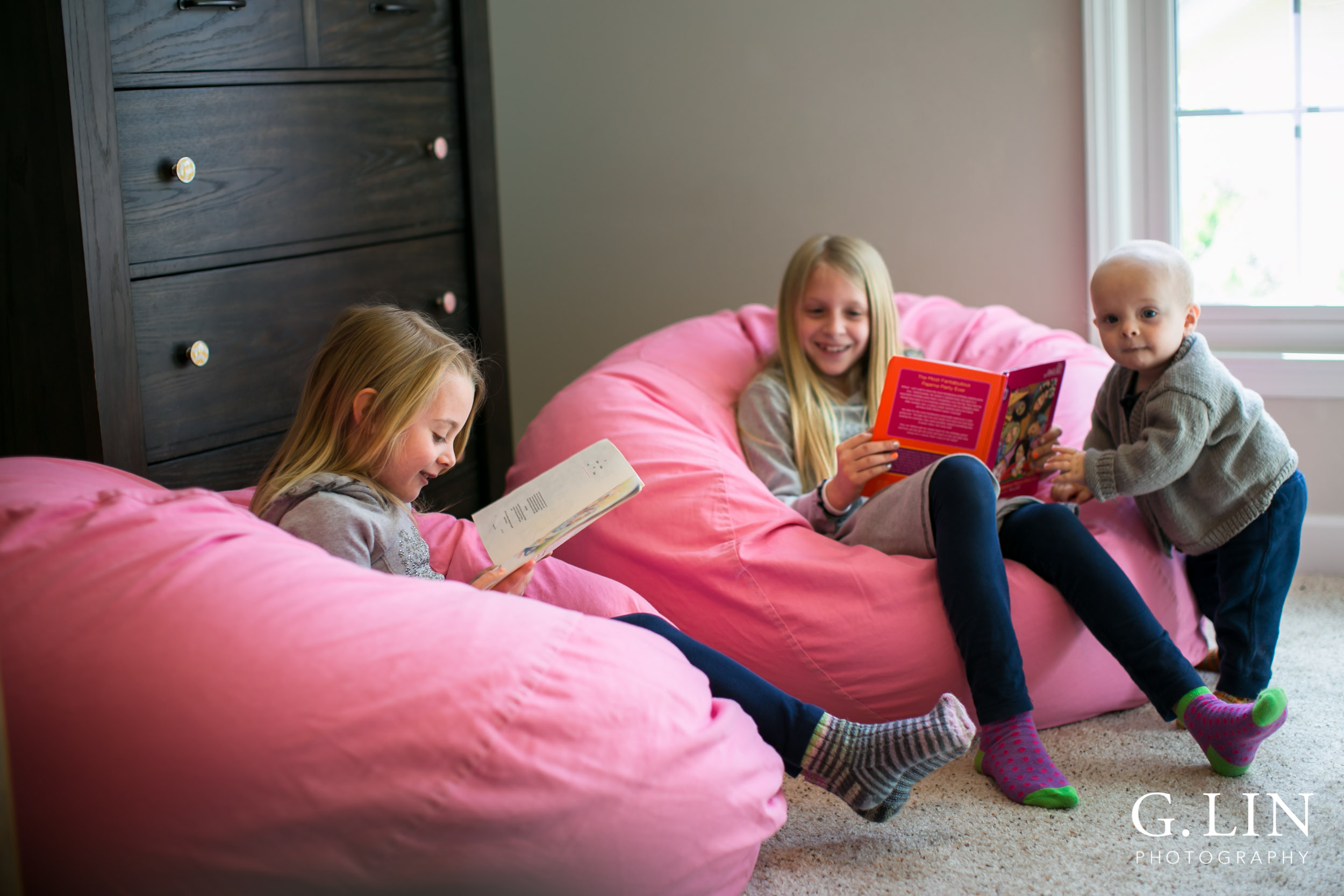 Raleigh Family Photographer | G. Lin Photography | Children sitting on bean bags and reading