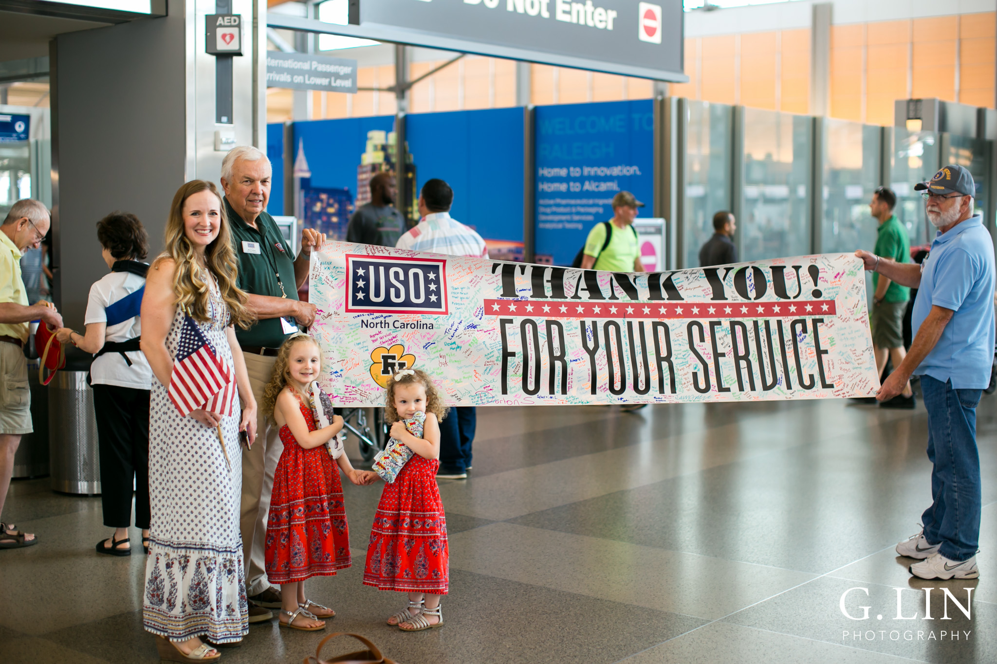 Raleigh Family Photographer | G. Lin Photography | USO banner