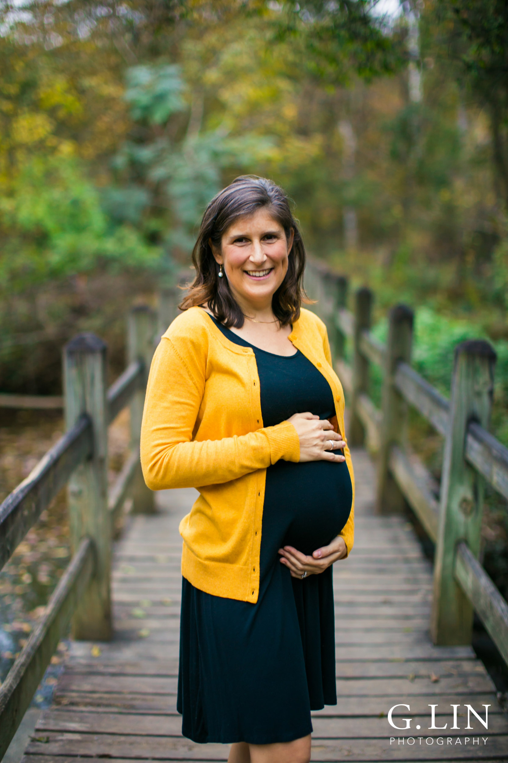 Durham Family Photography | G. Lin Photography | Maternity photo on the bridge