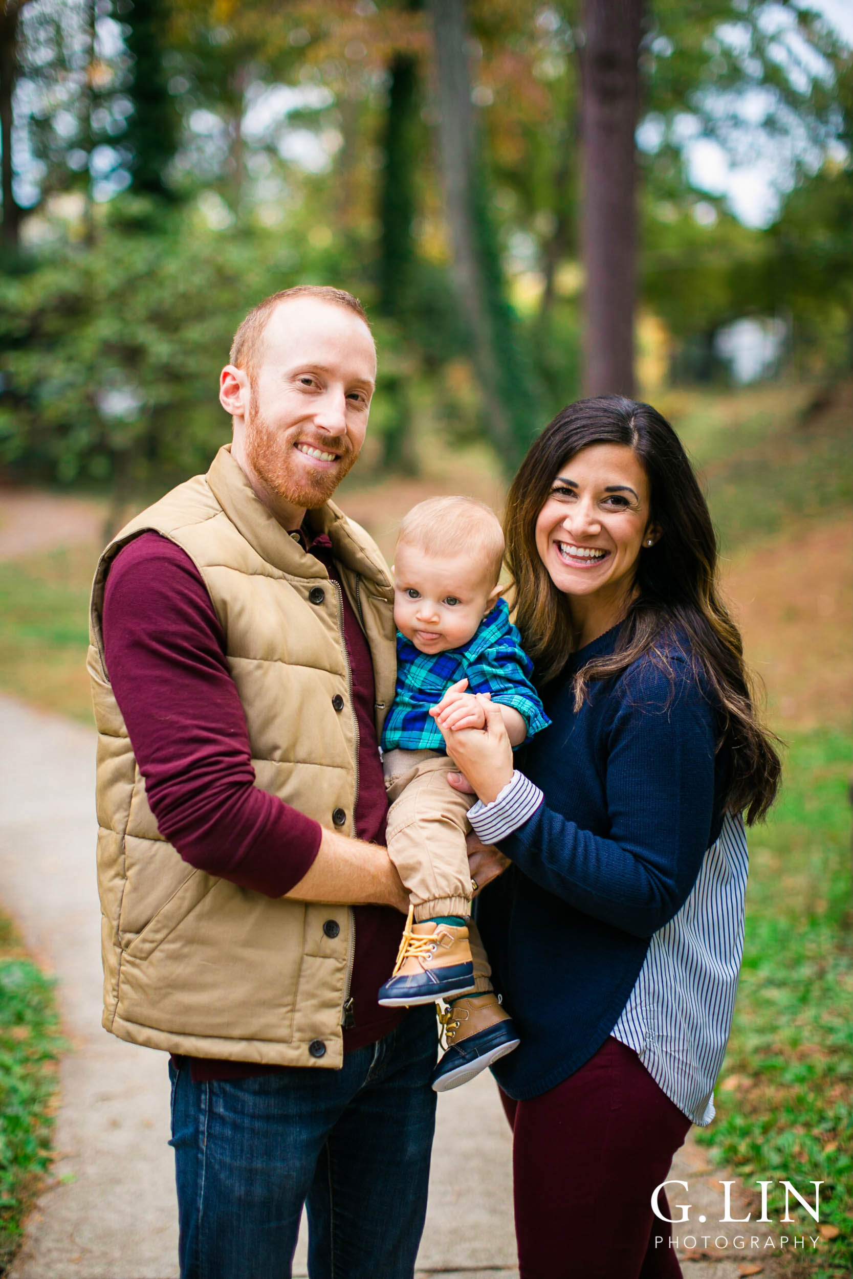 Durham Family Photographer | G. Lin Photography | Cute fall family photo